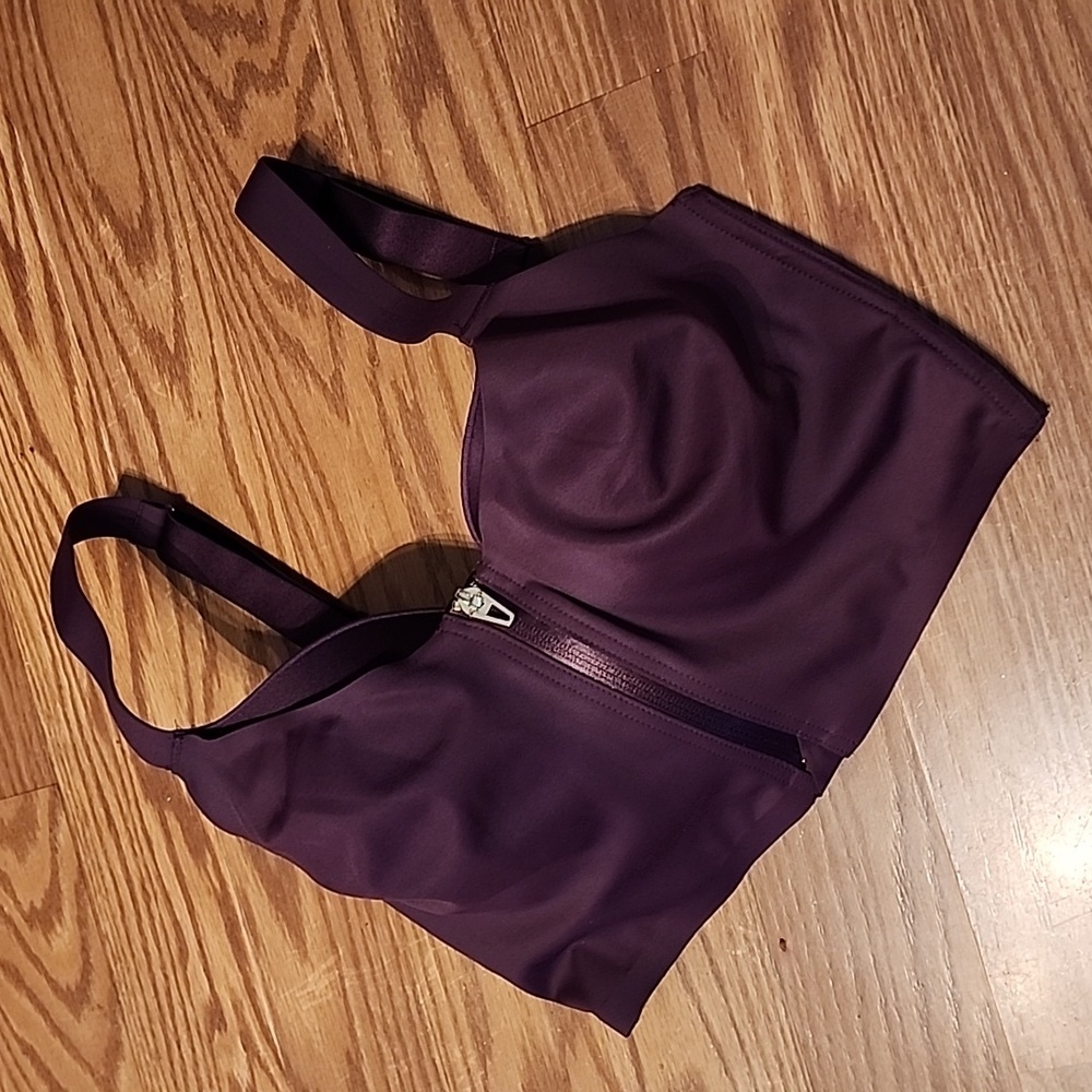 Victoria secret knockout bra 32DDD New